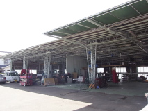 整備・架装レーンの内観